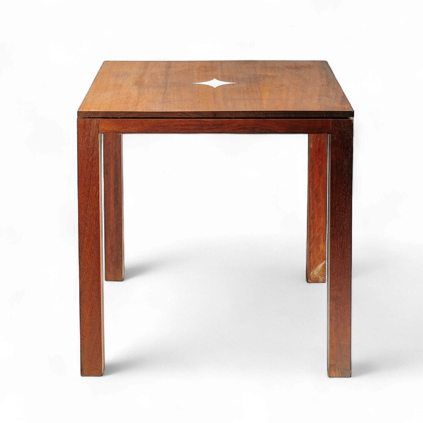 Nyota Table
