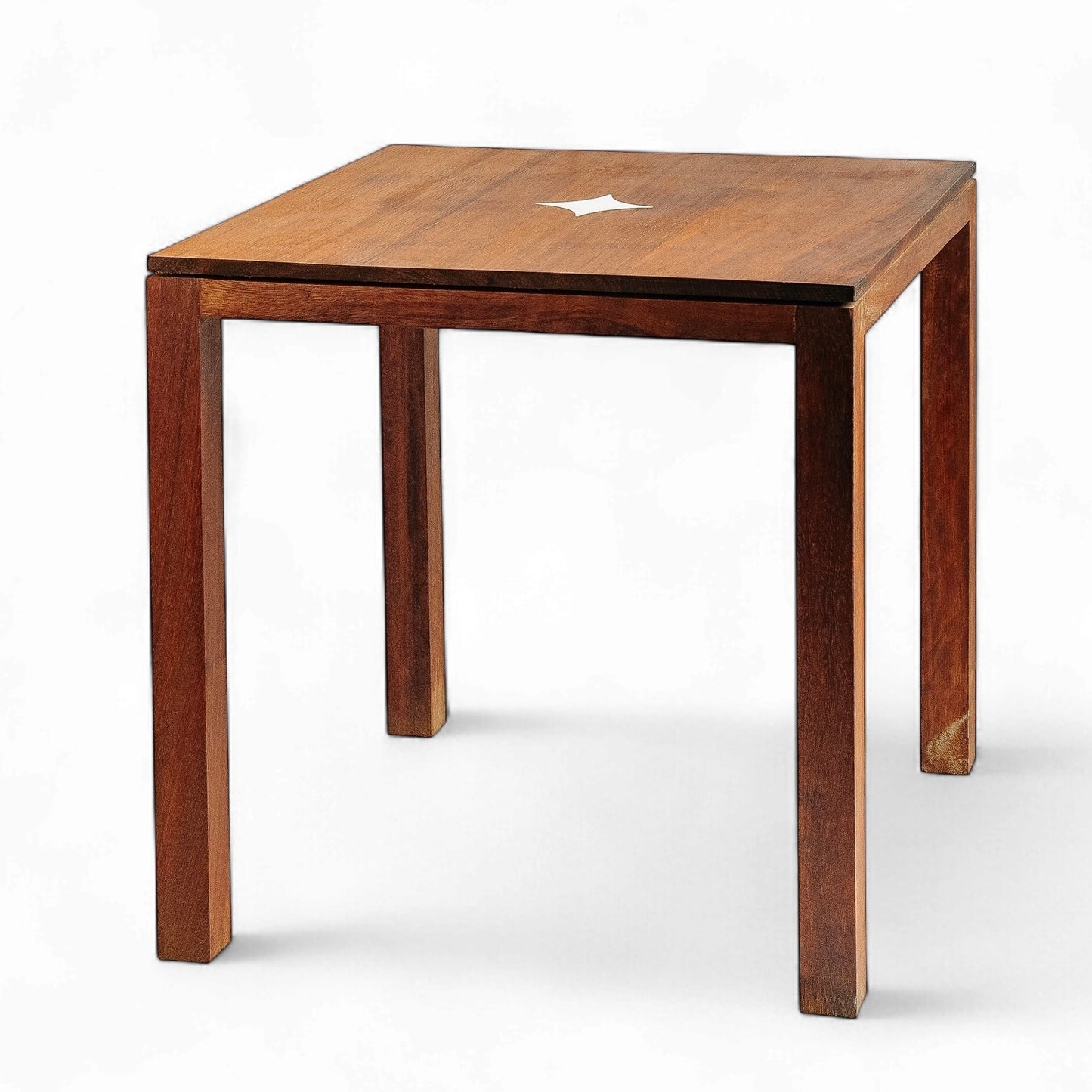 Nyota Table