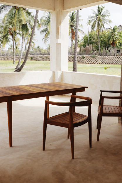 Pembe Dining Set