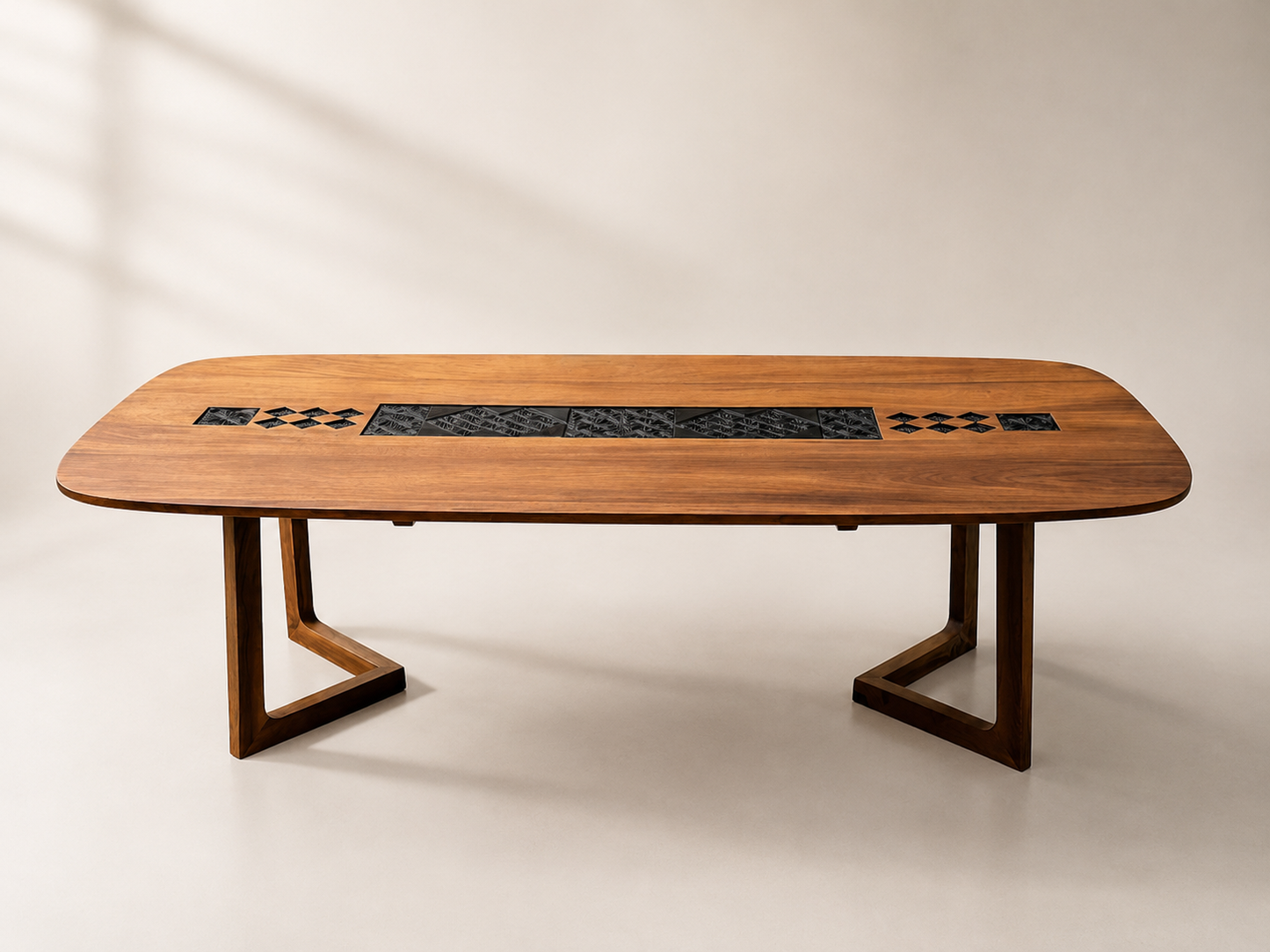 Ayla Table