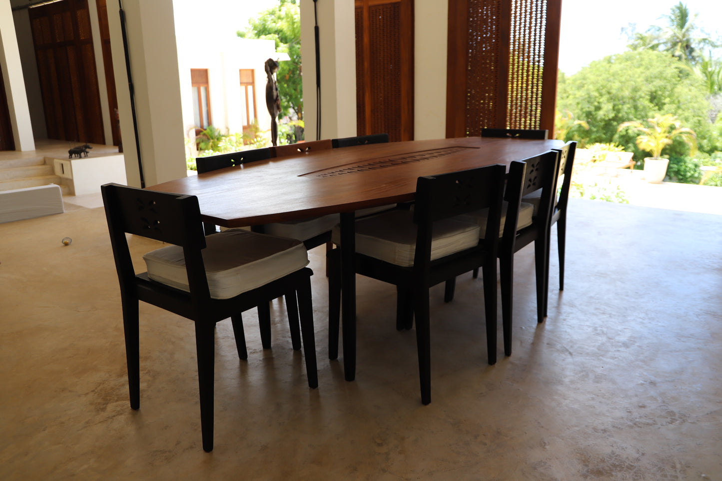 Shamsa Dining Set