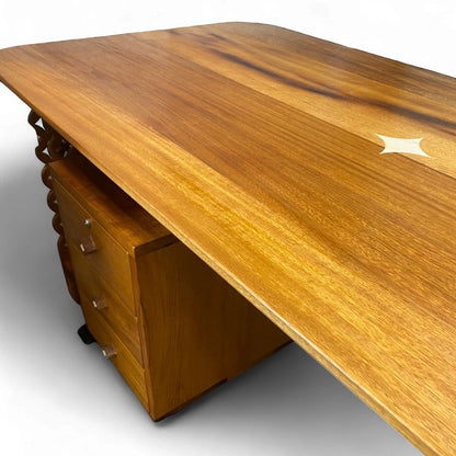 Executive Adjustable Height Desk