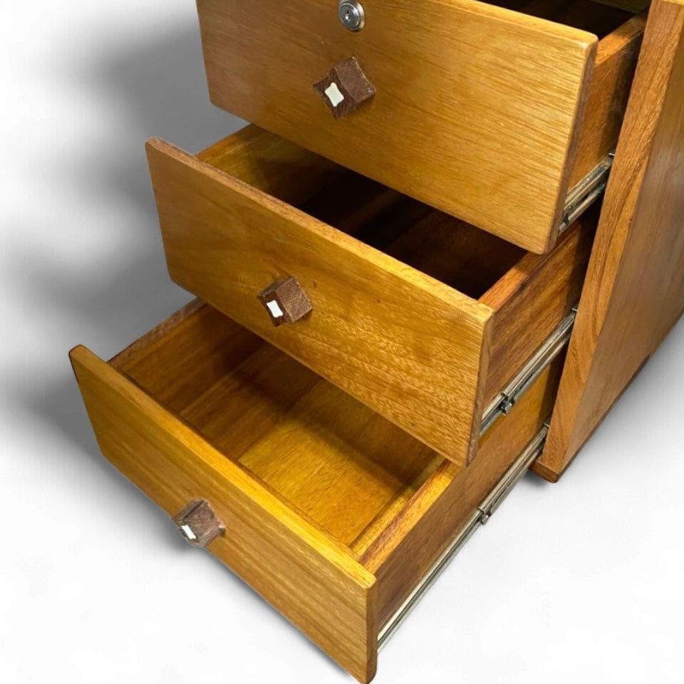 Executive Adjustable Height Desk